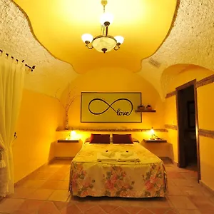 Apartment Cuevas La Granja